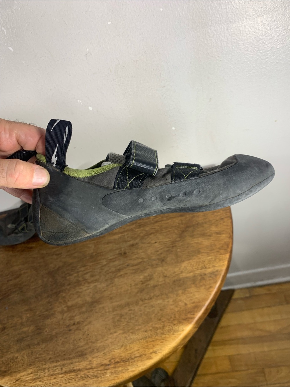 Climbing shoes - Picture 3 of 8